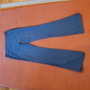 Athleta yoga pants with pockets